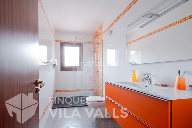 Foto c7b9d9c8-83e7-48a1-9e4f-020ad4df3a62. Xalet amb aparcament piscina a Gallifa