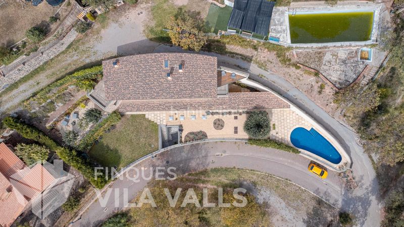 Foto e3c4779d-99b2-450a-85a2-ed26cb0c5668. Xalet amb aparcament piscina a Gallifa