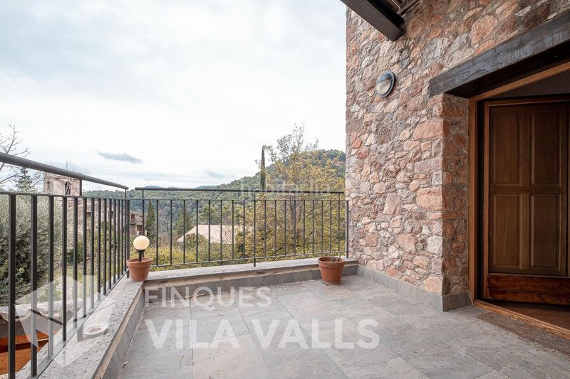 Foto e7d57da5-8d26-4210-babf-77e87840442c. Xalet amb aparcament piscina a Gallifa
