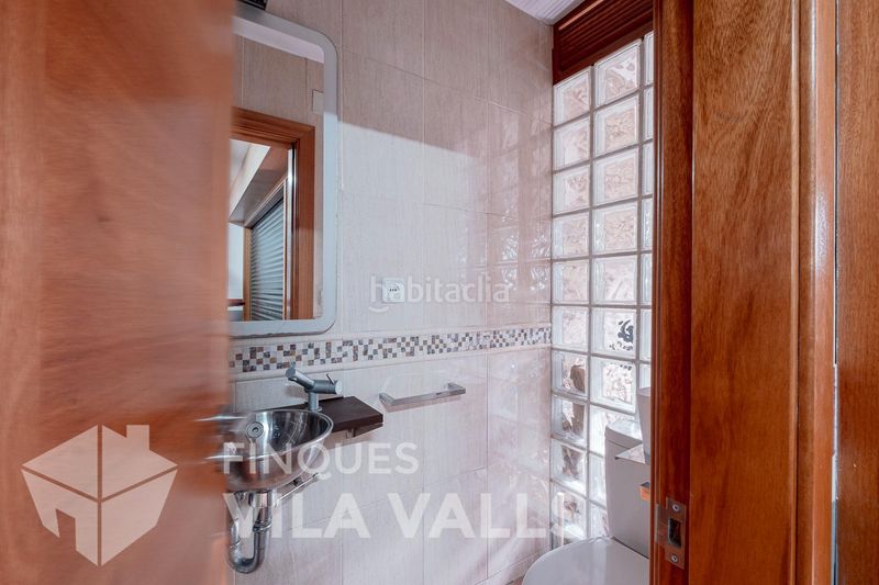 Foto 446c8358-172c-4d3b-aee0-a53eb306ba80. Casa amb calefacció aparcament a Caldes de Montbui