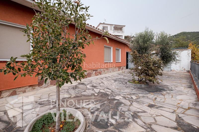 Foto 1f61fbca-ed8f-4f26-a7d8-de8e7758229a. Xalet amb calefacció aparcament piscina a Sant Feliu de Codines