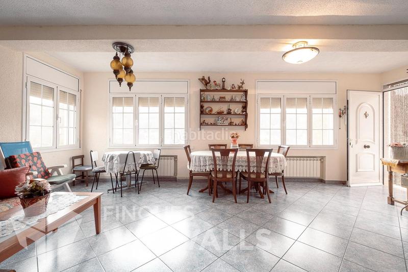 Foto dc9cc704-09ae-4c39-98c6-01f03ca7ea04. Xalet amb calefacció aparcament piscina a Sant Feliu de Codines