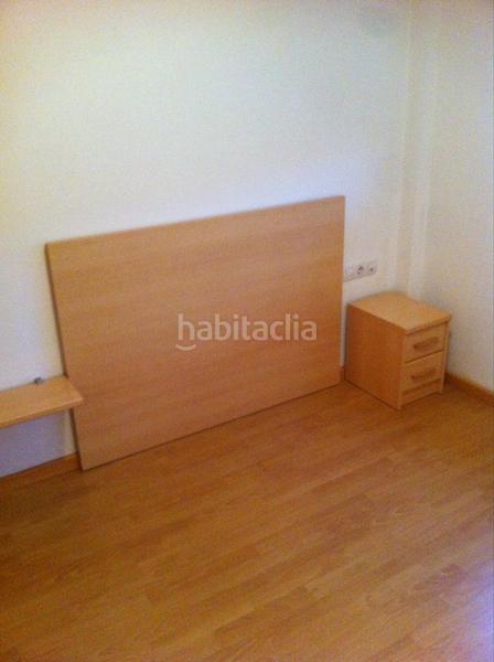Foto d4190f3b-9519-4bbe-9918-32cd7e8088bd. Piso  seminuevo en el centro ideal para inversores en Moià