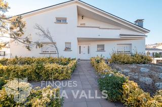 Chalet  Carrer c xiprer. Vive el confort y la tranquilidad en la font dels enamorats de c