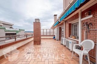 Dachwohnung  Carrer avel·li xalabarder. Atico en el centro con 2 plazas de pk y terraza