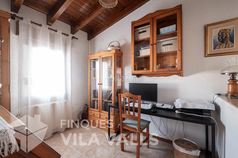 Foto 6f46d2b2-72b3-4fc4-95d0-e2851bbb163a. Casa  de piedra en el centro con jardín en Castellcir