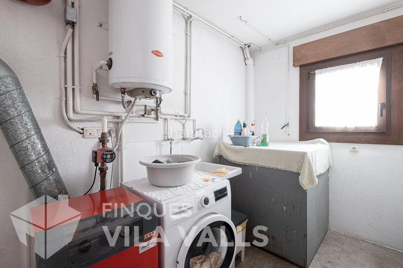 Foto c84e0ce7-9c76-483e-b054-076693f94b9a. Casa  de piedra en el centro con jardín en Castellcir