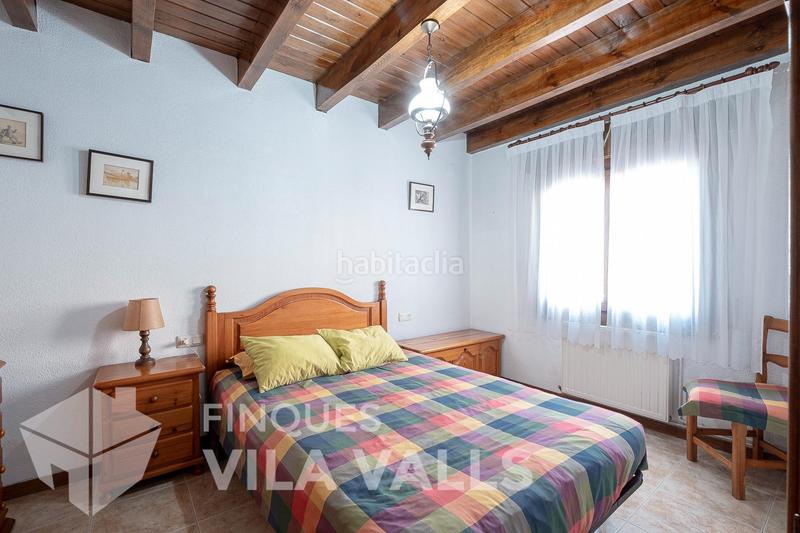 Foto d0d6a43d-ce54-4280-ab8d-d1faabf28dc9. Casa  de piedra en el centro con jardín en Castellcir