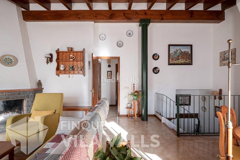 Foto eba1b749-cd85-400d-b942-2e449c4ffd1a. Casa  de piedra en el centro con jardín en Castellcir