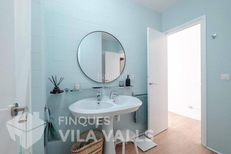 Foto 0251b7ac-5d94-4366-9b2c-d48afac80253. Chalet preciosa casa dentro del pueblo con piscina en Sant Feliu de Codines
