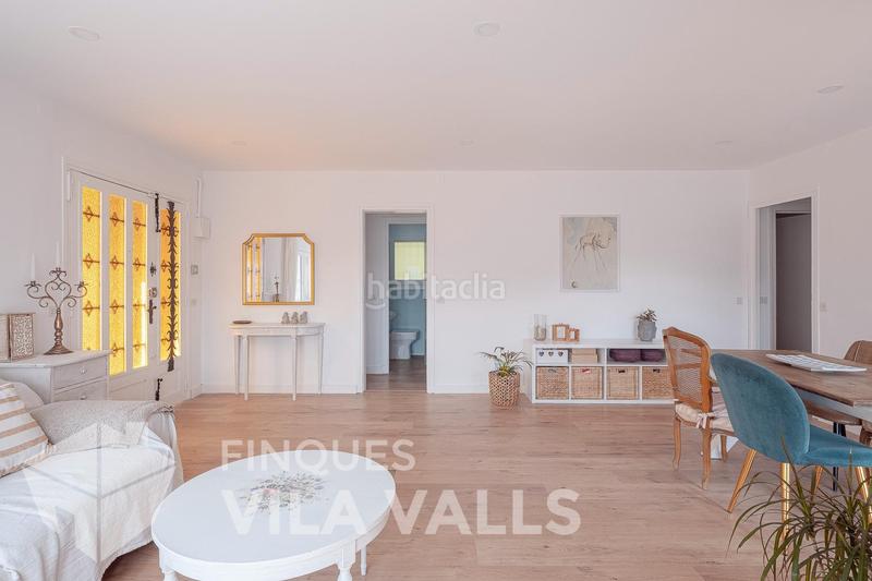 Foto 1d4d1ee0-d673-49e8-873a-4c50f4cd7753. Chalet preciosa casa dentro del pueblo con piscina en Sant Feliu de Codines