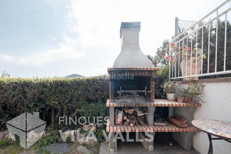 Foto 32d68501-c390-4ec6-83e2-165141f5fa42. Chalet preciosa casa dentro del pueblo con piscina en Sant Feliu de Codines
