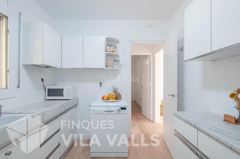 Foto 44ea9972-08ec-4149-b5be-559f51665a3c. Chalet preciosa casa dentro del pueblo con piscina en Sant Feliu de Codines
