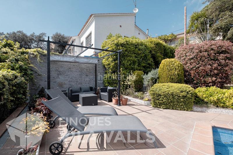 Foto 8b2801ae-04da-4979-9520-e944841582b5. Chalet preciosa casa dentro del pueblo con piscina en Sant Feliu de Codines