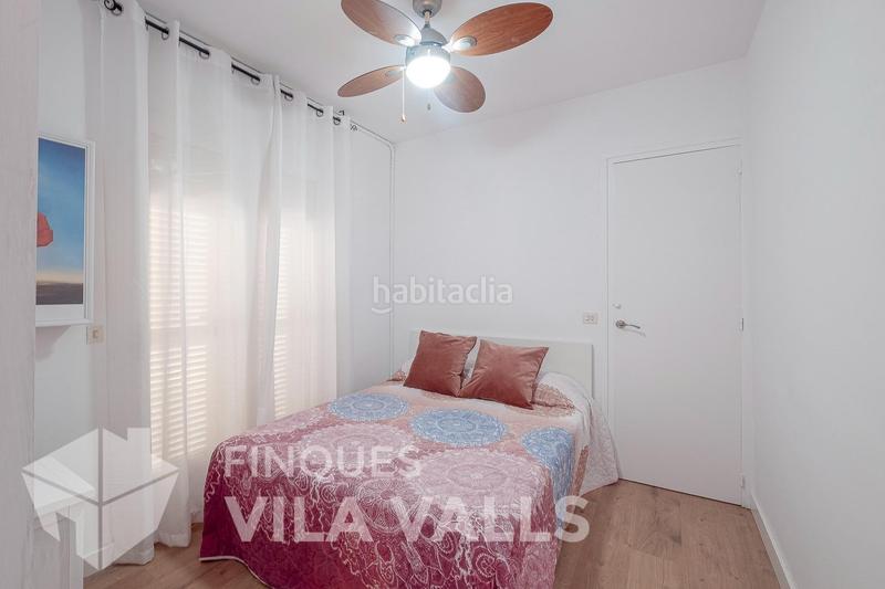 Foto 8b2ebb24-42cd-4877-b9d5-346bb1a76d79. Chalet preciosa casa dentro del pueblo con piscina en Sant Feliu de Codines