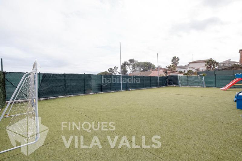 Foto ce789276-717d-4235-acad-0ecf7b9ea5b5. Chalet diseño espectacular en una planta en Palau-solità i Plegamans
