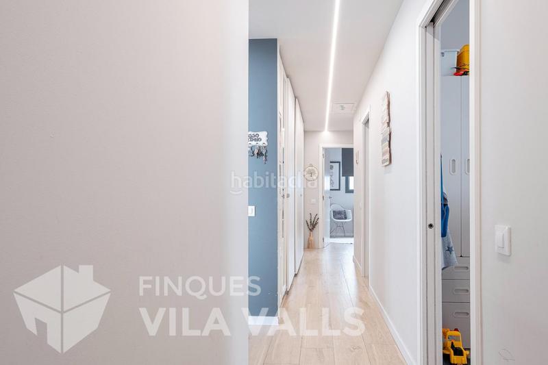 Foto ed92851f-f7fa-495b-91d0-9ea2a0ed30d3. Chalet diseño espectacular en una planta en Palau-solità i Plegamans
