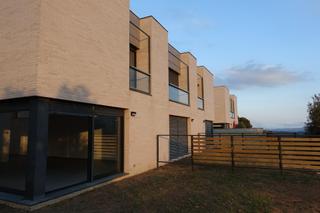 Casa a Bigues i Riells. Chalet nuevo a estrenar con jardín