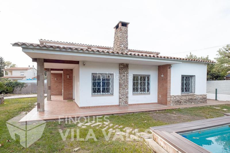 Foto 836d18ae-c47f-4f69-8505-018d1d3a6e61. Chalet con riscaldamento parcheggio piscina in Santa Eulàlia de Ronçana