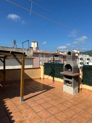 Piso en Caldes de Montbui. Ático en venta con terraza comunitaria.