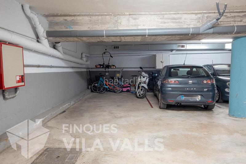 Foto e77fba7e-30f4-4a66-88f4-477e0fcda540. Parking voiture dans Sant Feliu de Codines