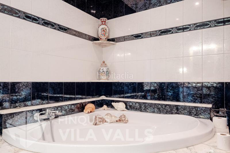 Foto 52dcbb4a-d3d4-4f78-8809-a9860f2052bd. Chalet con riscaldamento parcheggio piscina in Bigues i Riells del Fai