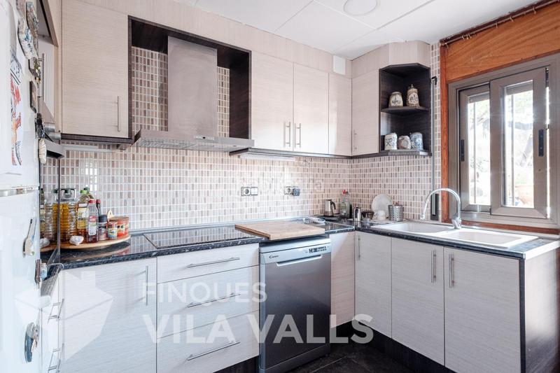 Foto 5475b062-e3b7-4ddd-b3fb-ef46d98addde. Chalet con riscaldamento parcheggio piscina in Bigues i Riells del Fai