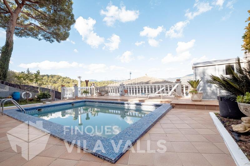 Foto b418bafd-b1ce-4999-b1c1-2f81bd0aea50. Chalet con riscaldamento parcheggio piscina in Bigues i Riells del Fai