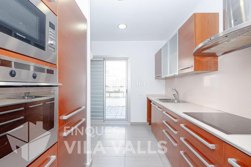 Foto 612cd329-fc25-458f-b620-ab41a92a4a13. Chalet  adosado frente al mar en Urbanitzacions Sant Pol de Mar