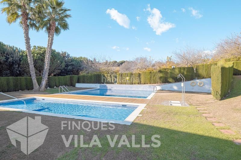 Foto 953333bb-72b2-40cc-890c-9134aba79172. Chalet  adosado frente al mar en Urbanitzacions Sant Pol de Mar