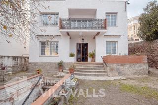 Chalet  Agusti santacruz. Casa 4 vientos en sant feliu de codines
