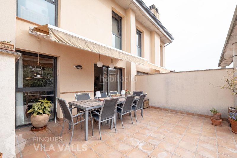 Foto 120062a8-70af-4b17-965a-31e801c2fd6b. Dúplex amb aparcament a Castellterçol