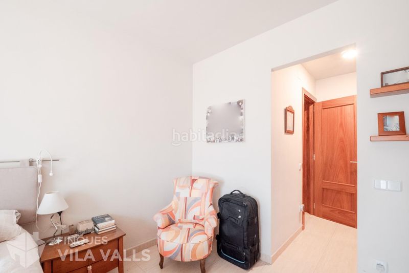 Foto 5e477830-bc10-4c50-b9ed-8d703bf243dd. Dúplex amb aparcament a Castellterçol