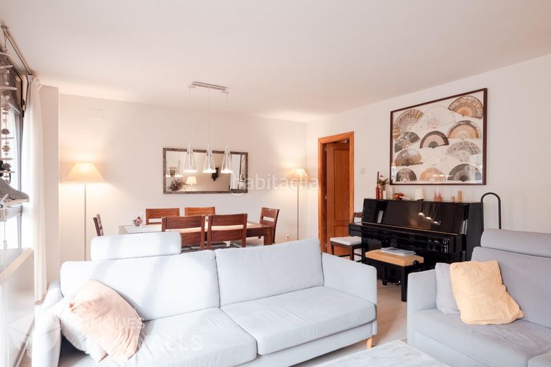 Foto 8f7218f5-a626-4972-ae00-e4d50873dd8c. Dúplex amb aparcament a Castellterçol