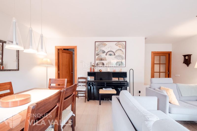 Foto cd94ac40-c0fa-4f06-a033-bf71a69c832a. Dúplex amb aparcament a Castellterçol