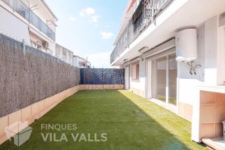 Pis  C de les creus. Piso totalmente reformado con dos terrazas de 80 m2