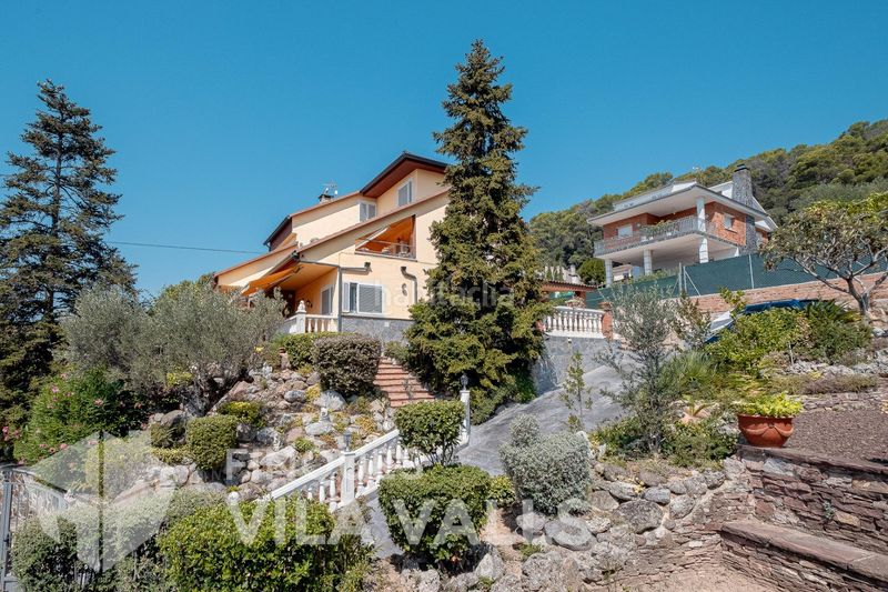Foto 0df7743d-8d7a-45af-b826-82172dfe5d3a. Casa amb calefacció aparcament piscina a Caldes de Montbui