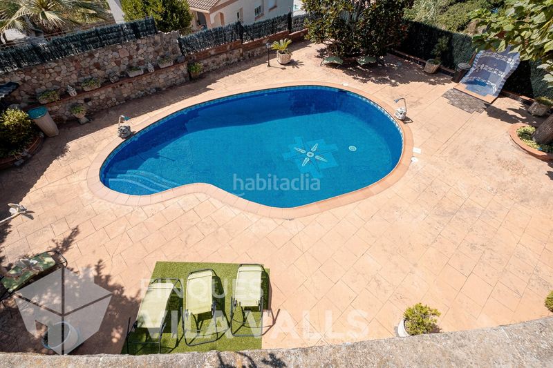 Foto 4105b740-85ec-4f33-a59d-b12d6f6ea189. Casa amb calefacció aparcament piscina a Caldes de Montbui