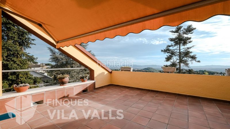 Foto 5d6a30a5-d24b-42f8-8808-ec31a545068d. Casa amb calefacció aparcament piscina a Caldes de Montbui