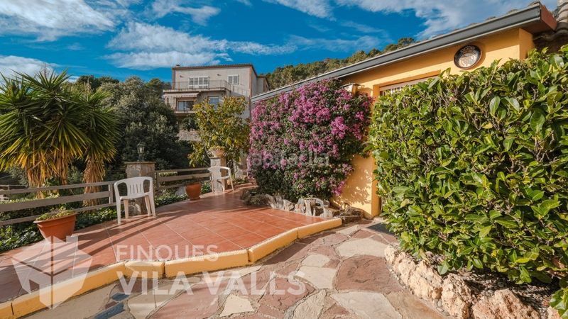 Foto 890d0419-24fa-47ba-8966-718d05420ceb. Casa amb calefacció aparcament piscina a Caldes de Montbui