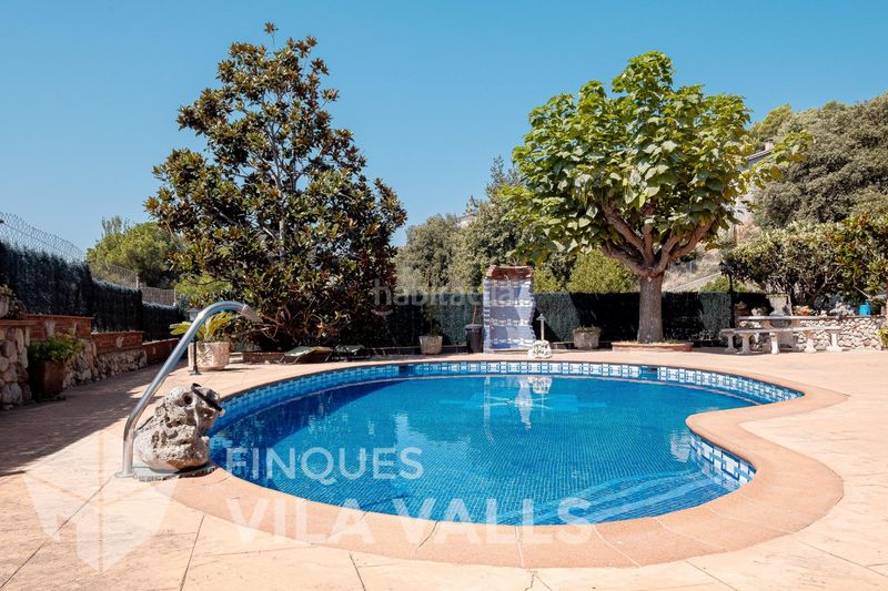 Foto 953d6e4d-814f-4ddb-a796-5063ae600028. Casa amb calefacció aparcament piscina a Caldes de Montbui
