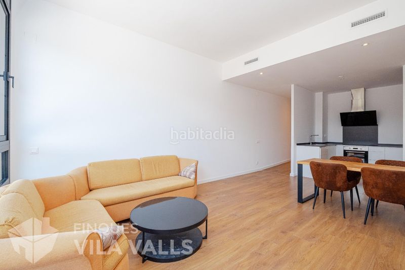 Foto e937ec54-fe51-4076-8d78-41b55d52b2e5. Pis amb calefacció piscina a Caldes de Montbui