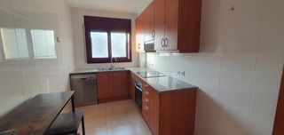 Miete Etagenwohnung  Carrer passatge jorba. Gran piso semi nuevo 3 h., 2 ba., terraza ascensor