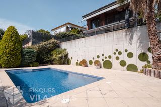 Chalet  Bonavista. Espectacular casa, piscina de agua salada, placas solares y gran