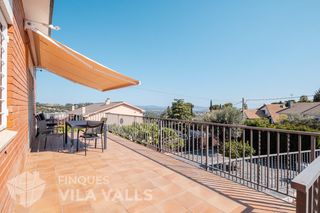 Chalet  C de la rebassola. Casa a quatre vents amb gran terrassa i garatge per a 2 cotxes