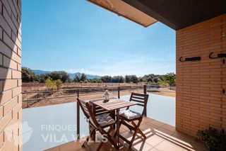 Appartement  Castell de montbui. Piso con terraza, suite con vestidor y zona comunitaria en un en