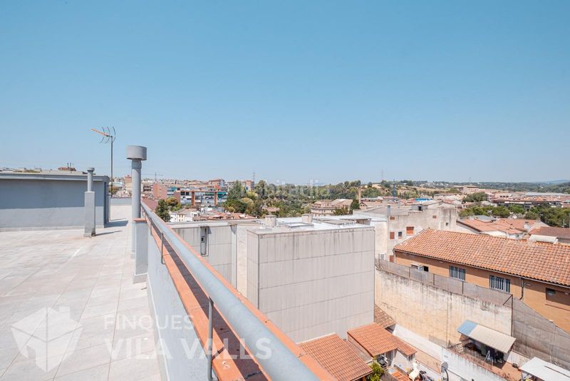 Foto a95a8bd3-8a6b-41d1-b451-b9dd6c8aa0cb. Pis a Centre Rubí