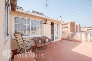 Haus  C del sol. Casa con garaje para 5 coches, terraza y amplios espacios famili