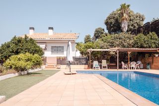 Xalet  C de la garça. Casa independiente con piscina de agua salada