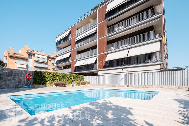 Foto 19f6f7cf-4e5a-4e35-87fa-0e9b5d67d3d4. Pis amb calefacció aparcament piscina a Can Clos-Pinetons Ripollet